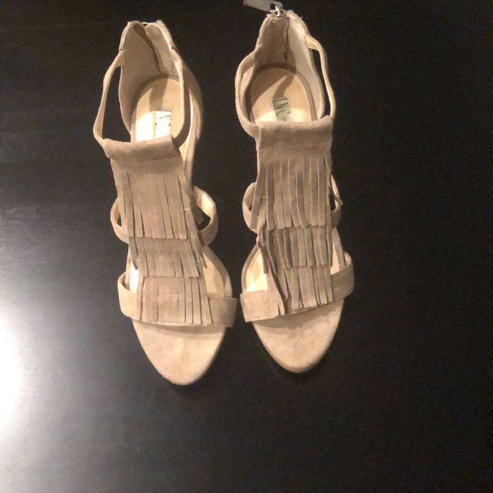 Size 8 Only worn once I.N.C nude heels!